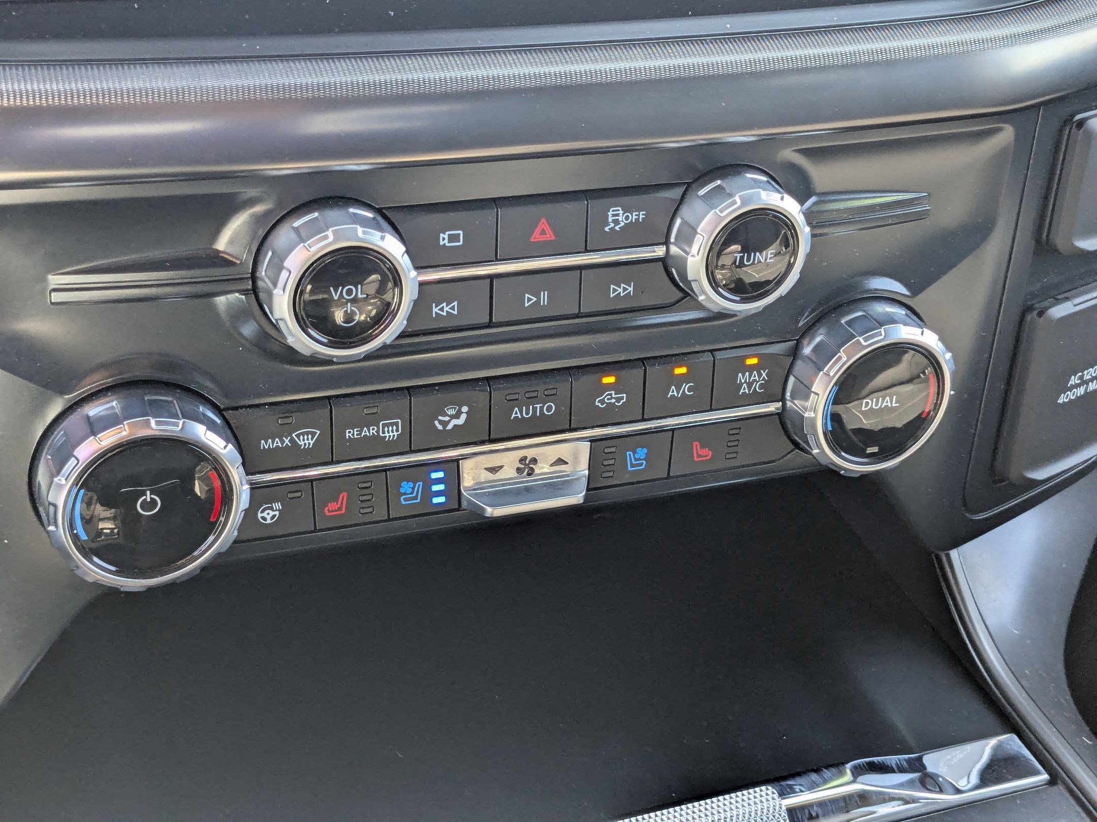 Certified 2025 Ford F150 Lariat AWD/4WD image 29