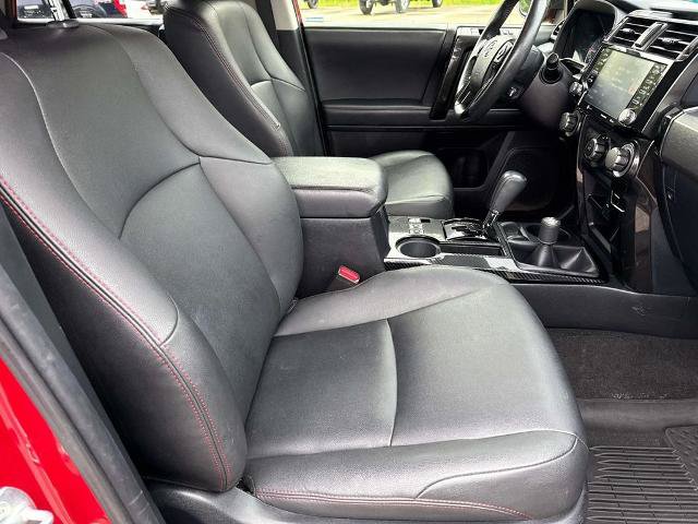 Used 2020 Toyota 4Runner Venture w/ Moonroof Package AWD/4WD image 11