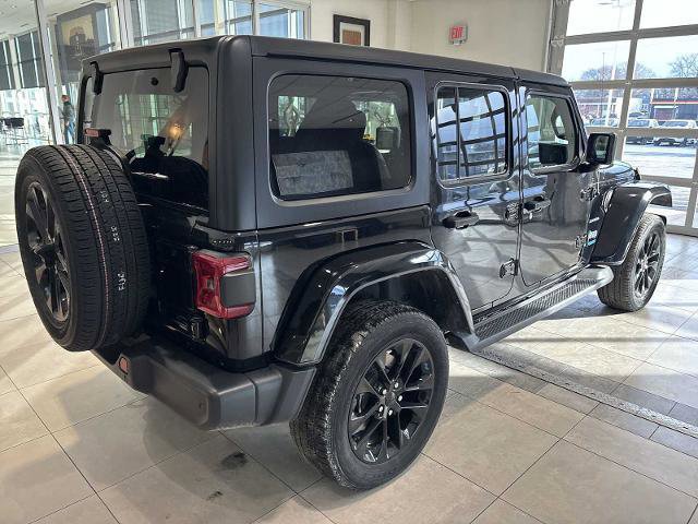 Used 2022 Jeep Wrangler Unlimited Sahara w/ Cold Weather Group image 5