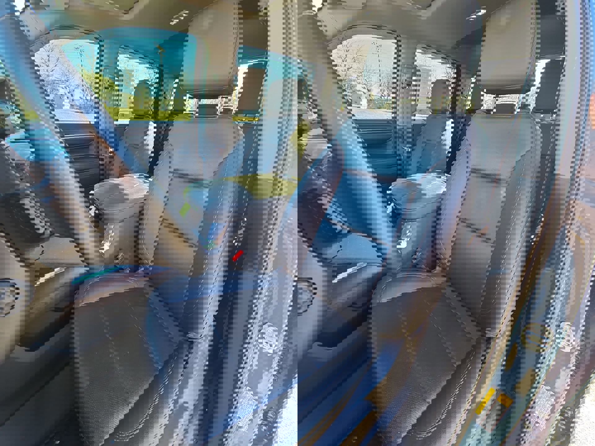 Used 2024 GMC Sierra 1500 SLT image 12