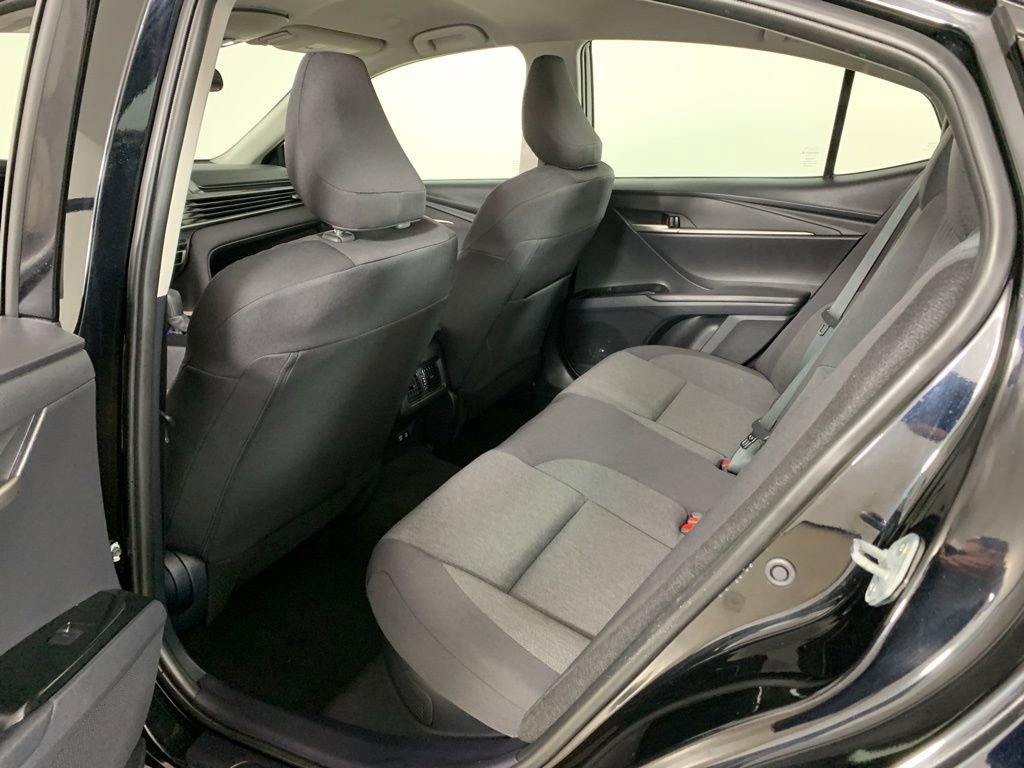 Used 2025 Toyota Camry LE FWD image 31