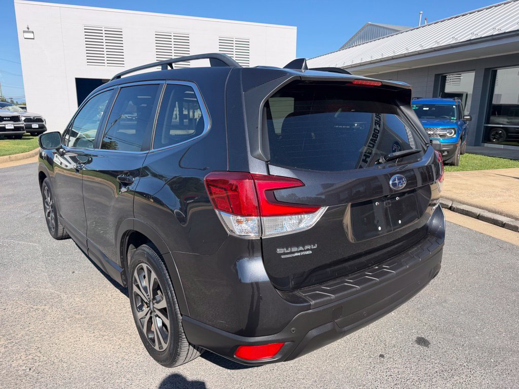 Used 2019 Subaru Forester Limited w/ Popular Package #3 AWD/4WD image 3