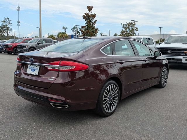 Certified 2017 Ford Fusion SE w/ Fusion SE Technology Package FWD image 4
