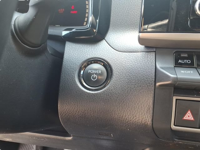 Used 2025 Toyota Camry SE FWD image 21