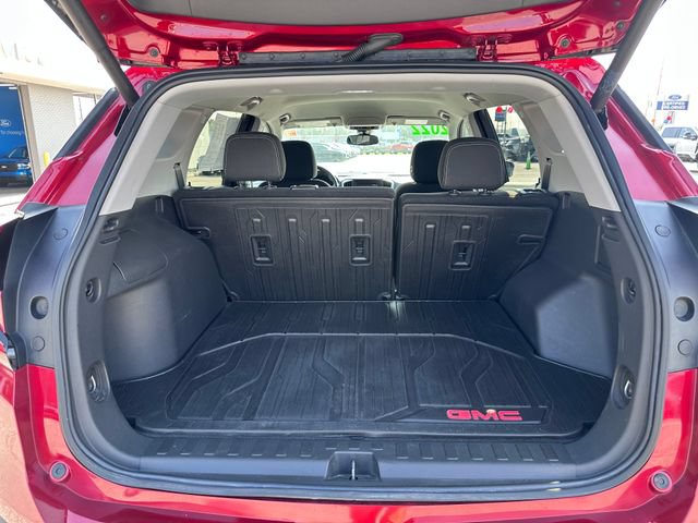 Used 2022 GMC Terrain SLE w/ Driver Convenience Package FWD image 7