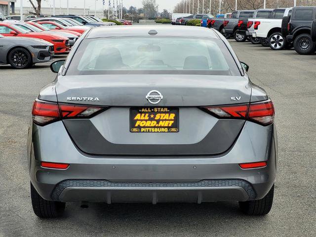 Used 2023 Nissan Sentra SV image 4