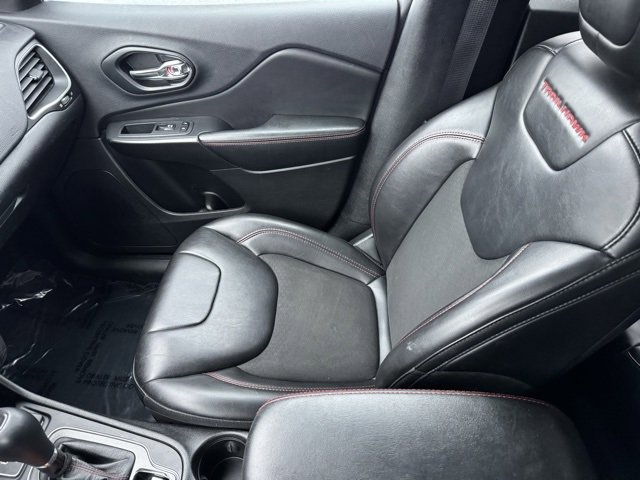 Used 2021 Jeep Cherokee Trailhawk w/ Sun, Sound & Nav Group image 23