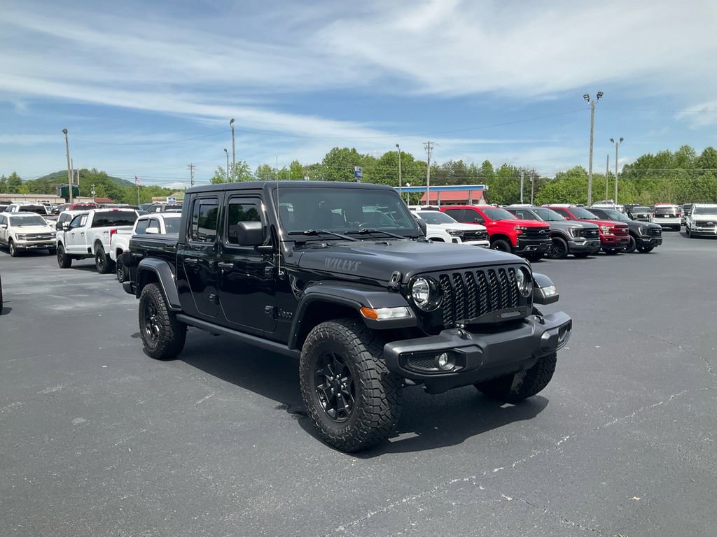 Used 2021 Jeep Gladiator Sport AWD/4WD image 3