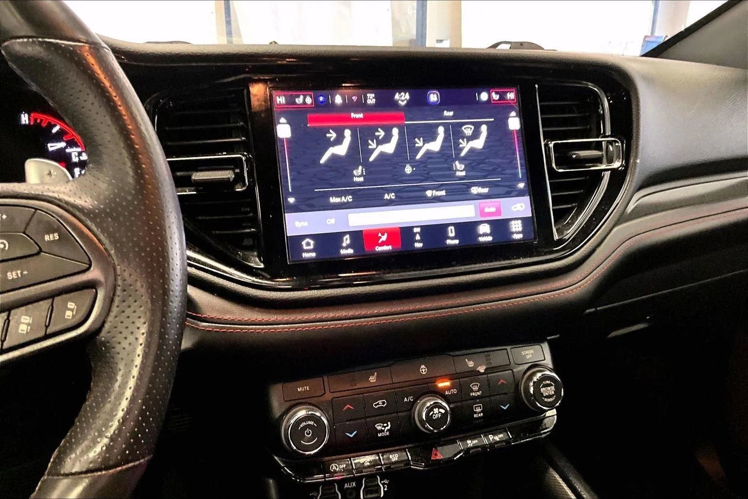 Used 2023 Dodge Durango GT image 6