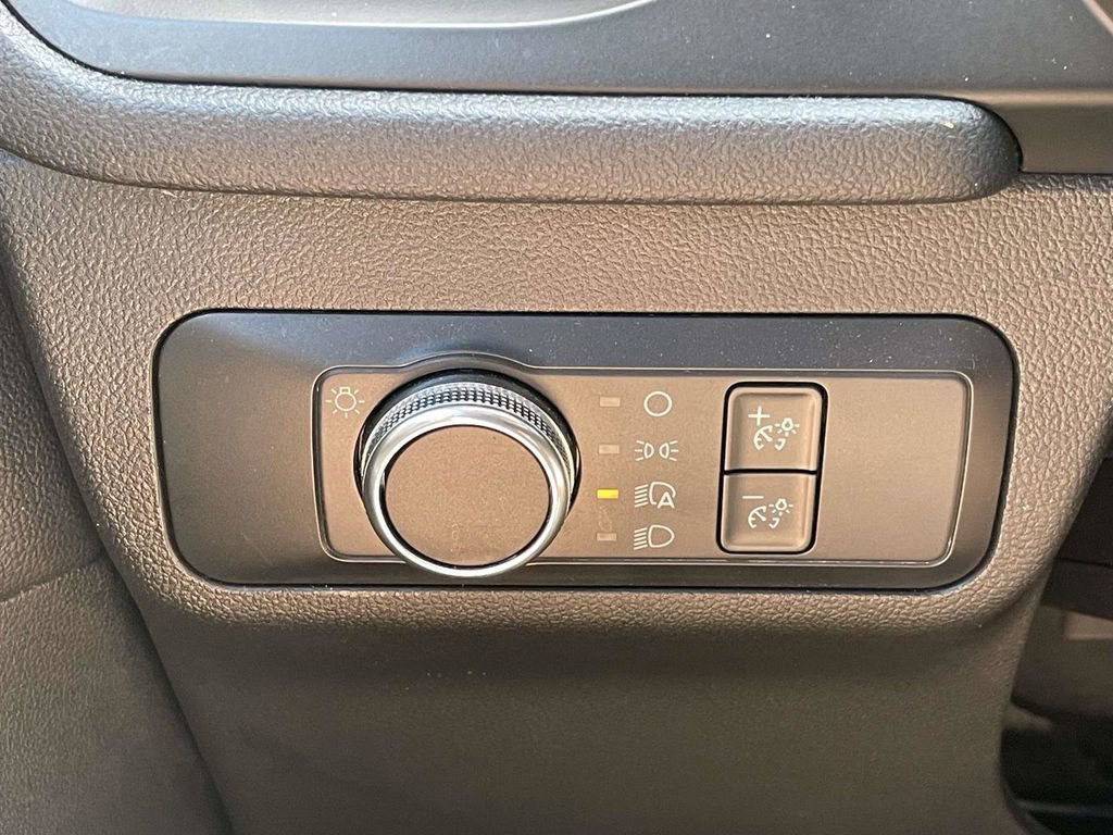 Certified 2020 Ford Escape SE image 27