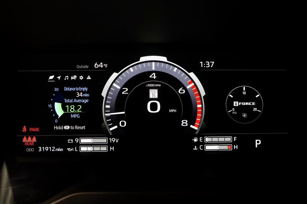 Used 2024 Toyota Tundra Platinum AWD/4WD image 30