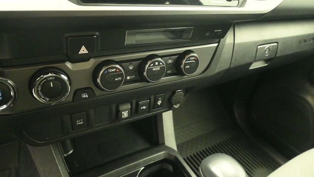 Used 2023 Toyota Tacoma TRD Off-Road AWD/4WD image 18