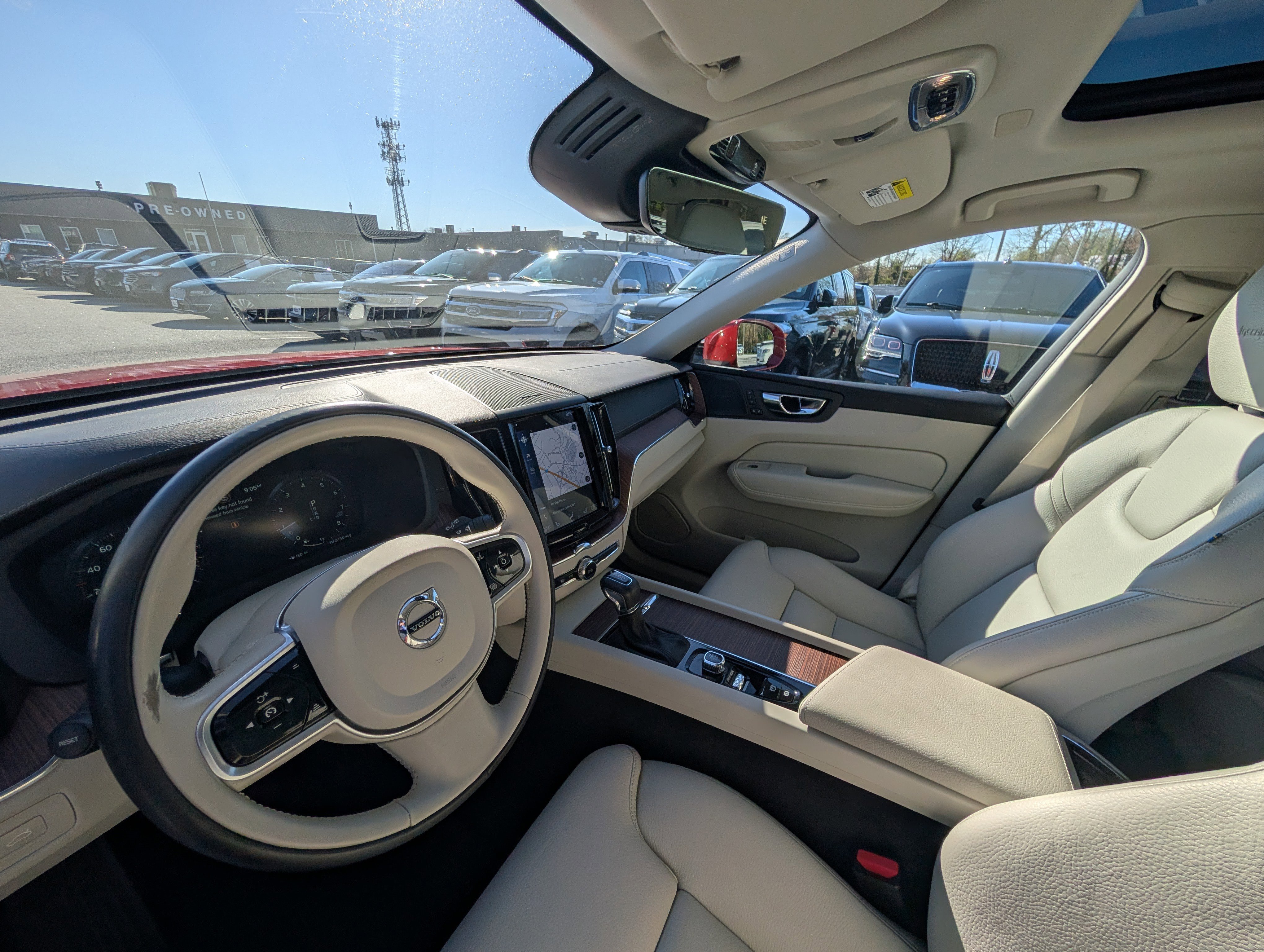 Used 2020 Volvo XC60 T5 Inscription w/ Protection Package Premier image 17