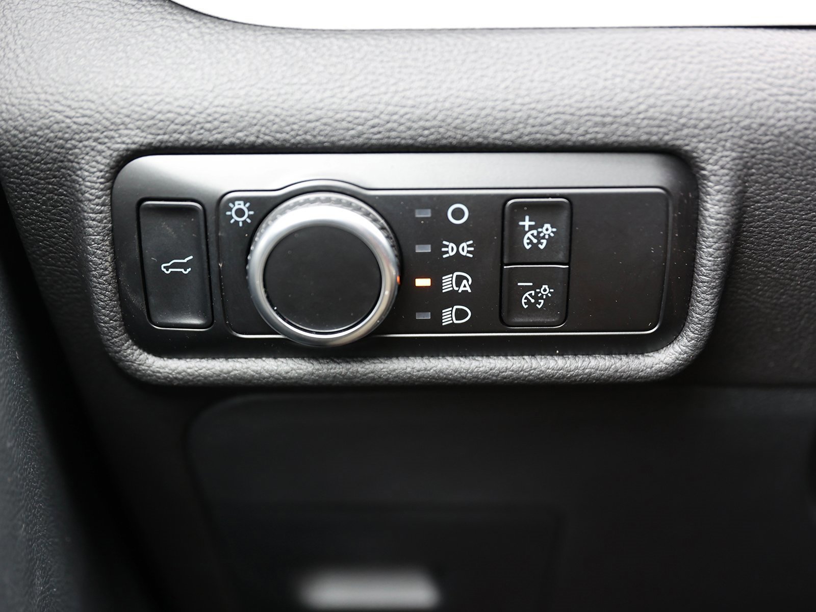 Certified 2023 Ford Explorer XLT image 37