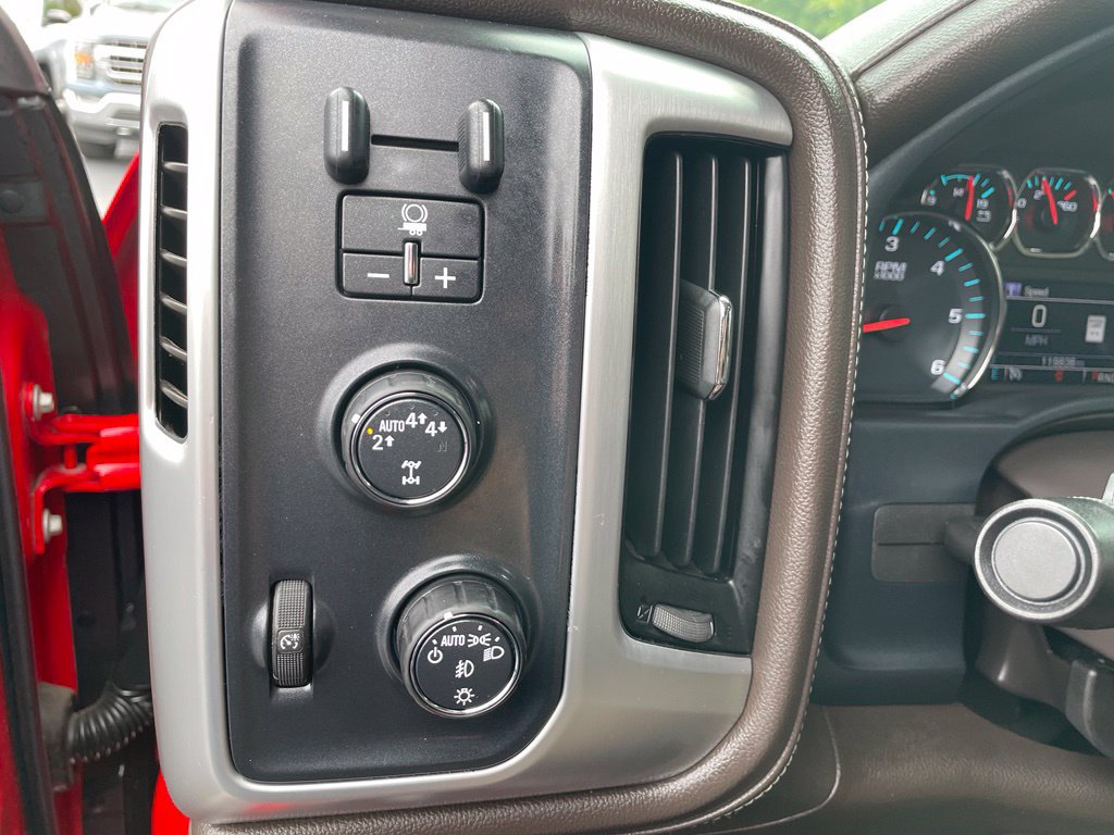 Used 2018 GMC Sierra 1500 SLT AWD/4WD image 13