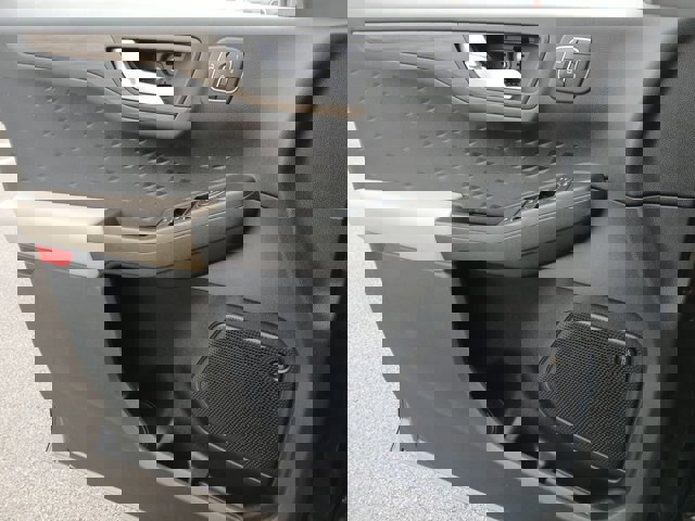 Certified 2020 Ford Escape Titanium image 20