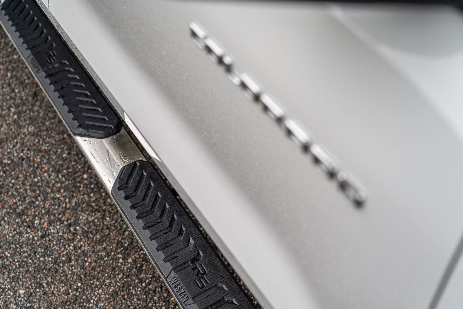 Used 2024 Chevrolet Colorado Trail Boss w/ Technology Package image 11