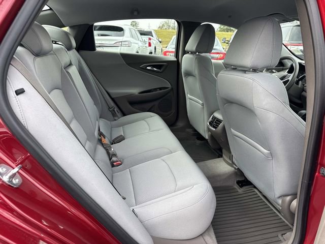 Used 2021 Chevrolet Malibu LT image 9