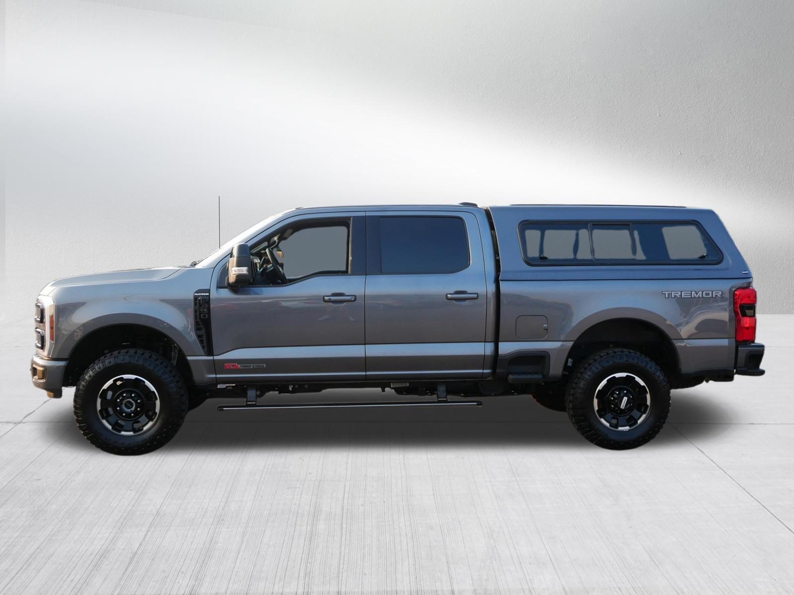 Certified 2025 Ford F350 Platinum w/ Tremor Off-Road Package AWD/4WD image 4