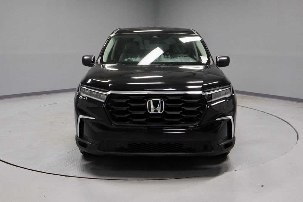 Used 2023 Honda Pilot LX image 4