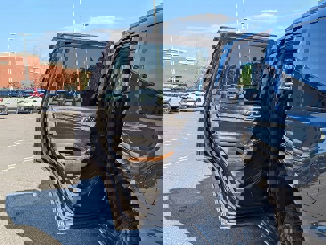 Used 2018 GMC Yukon Denali w/ Open Road Package image 30