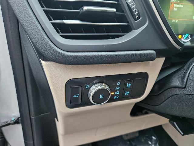 Certified 2020 Ford Escape SEL image 17