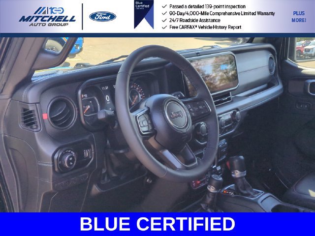 Used 2025 Jeep Gladiator Rubicon w/ Convenience Group AWD/4WD image 14