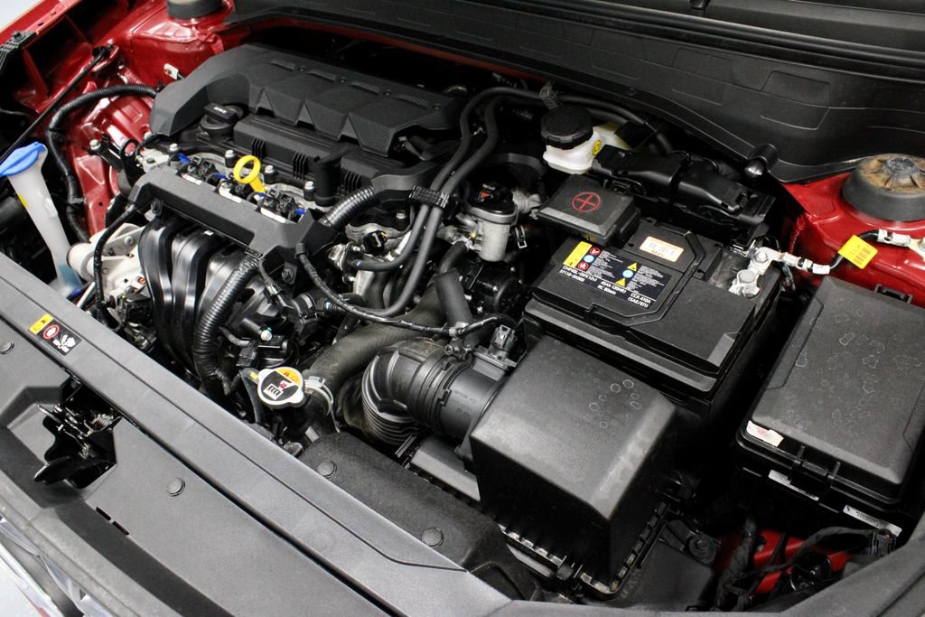 Used 2025 Hyundai Venue SEL FWD image 17