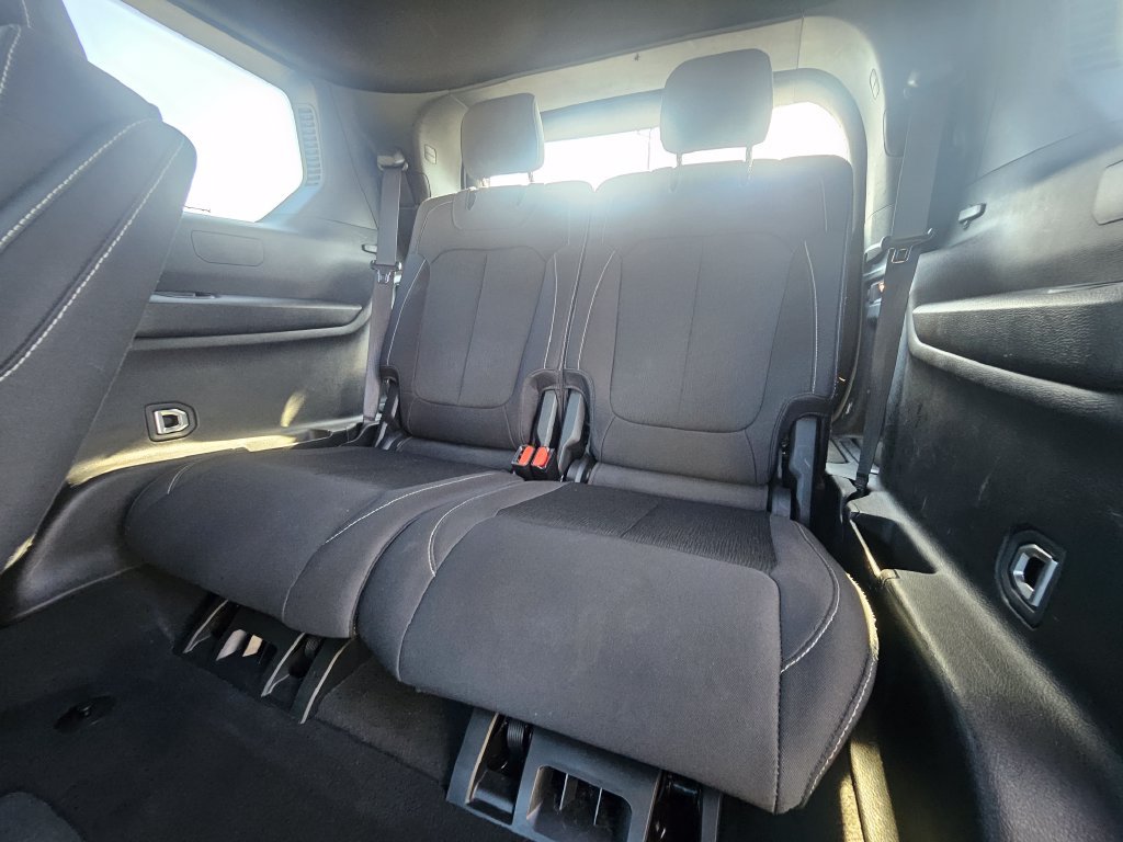 Used 2024 Jeep Grand Cherokee L Laredo RWD image 12