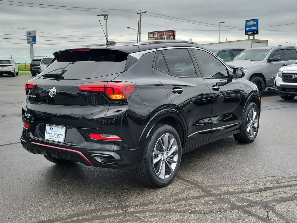 Used 2023 Buick Encore GX Select w/ Sport Touring Package FWD image 4