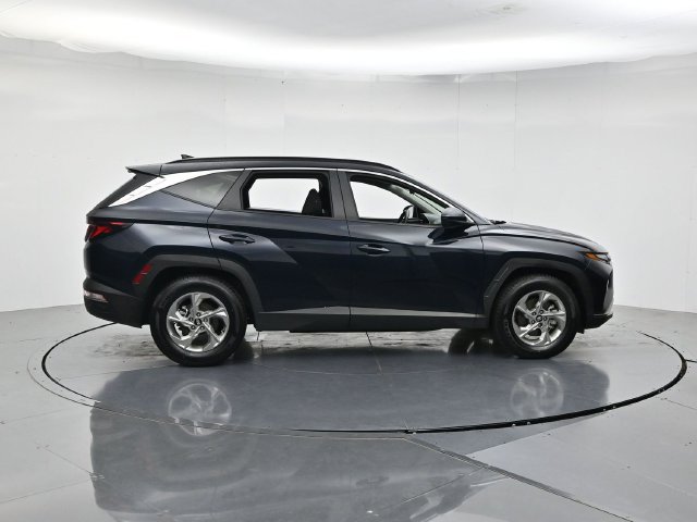 Used 2024 Hyundai Tucson SEL FWD image 2