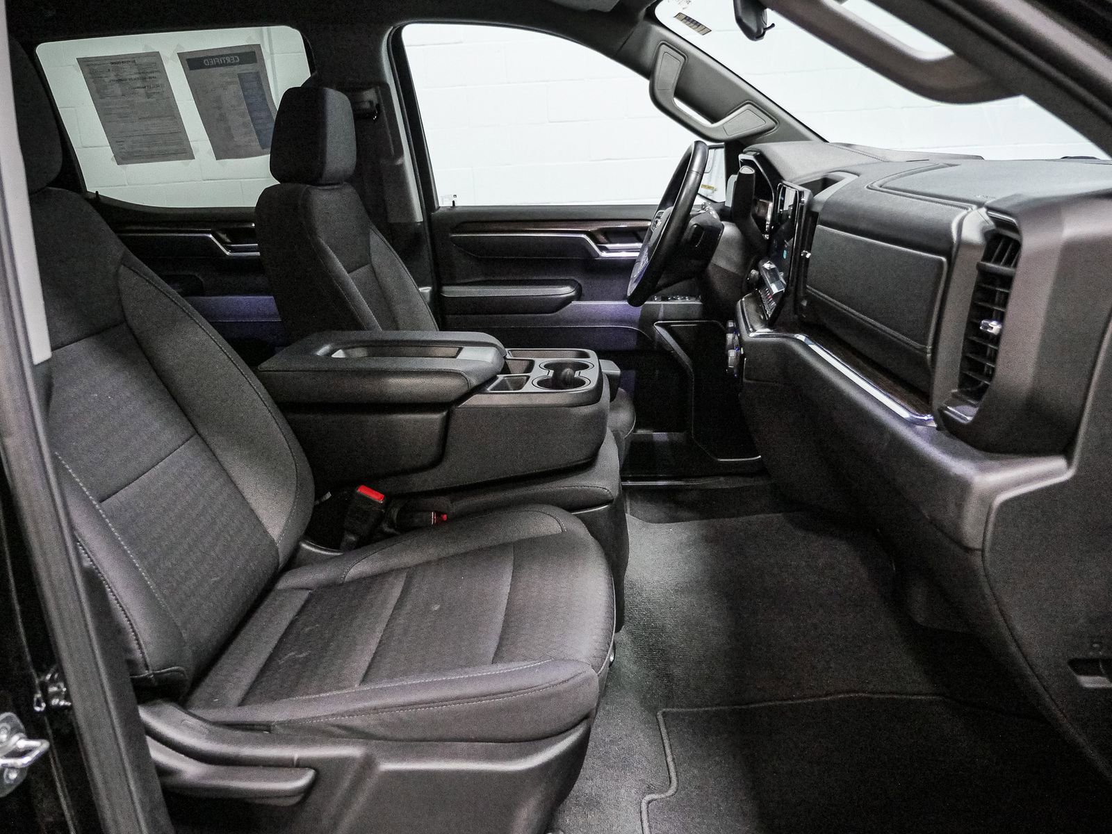 Used 2025 Chevrolet Silverado 1500 LT image 18