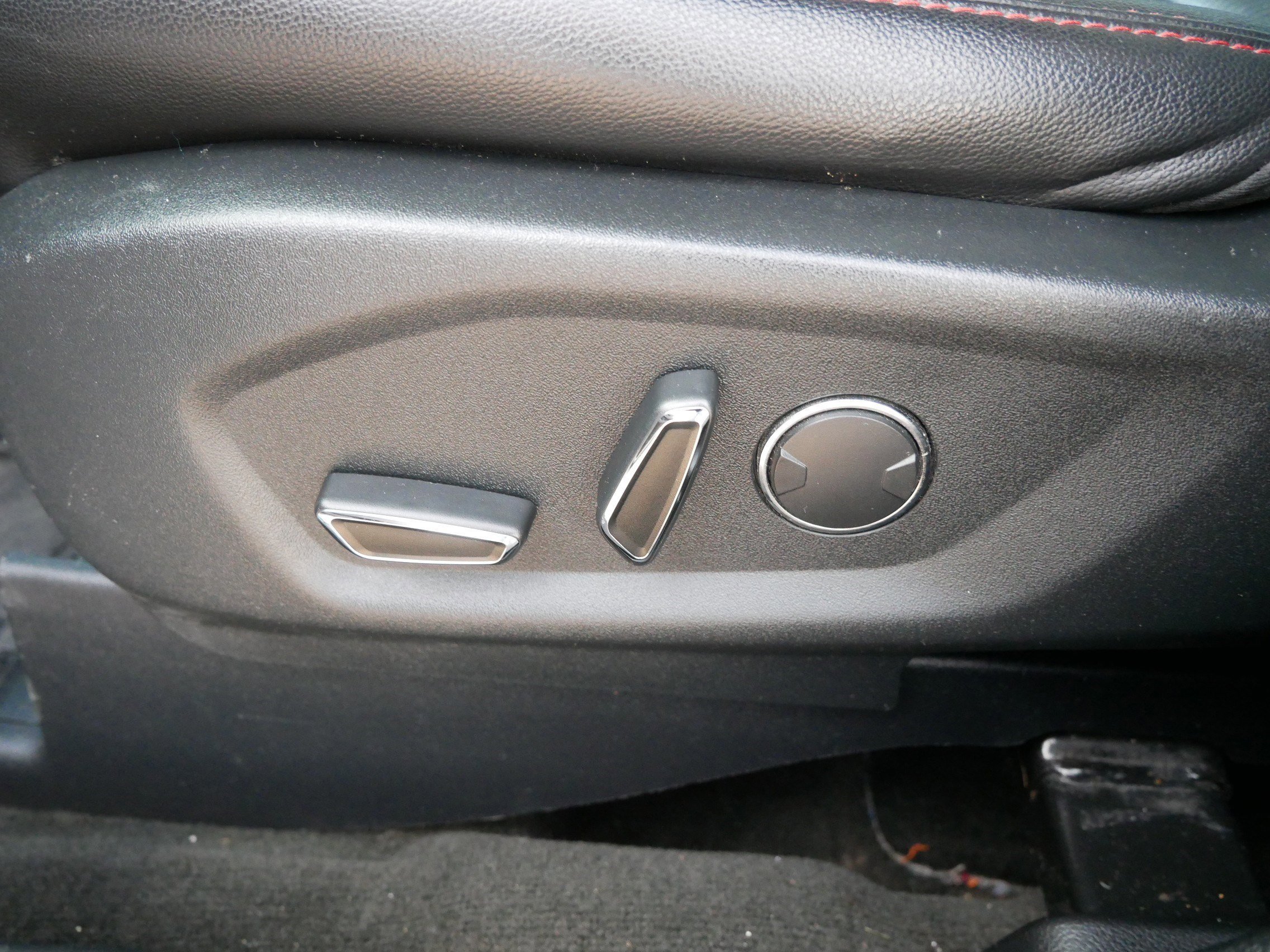 Certified 2017 Ford Explorer Sport w/ Equipment Group 401A image 20