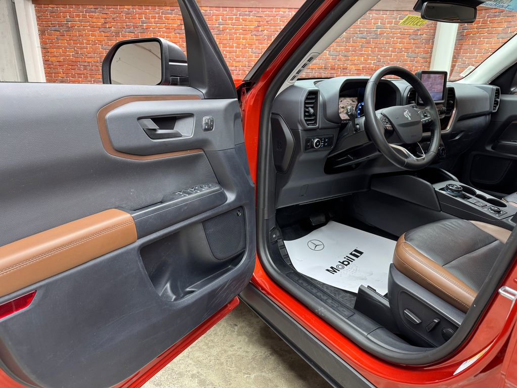 Certified 2024 Ford Bronco Sport Badlands w/ Premium Package AWD/4WD image 10