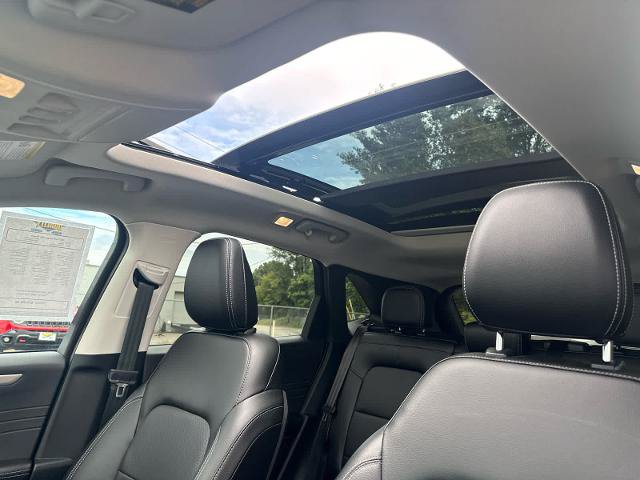 Certified 2022 Ford Escape SEL w/ Technology Package FWD image 13