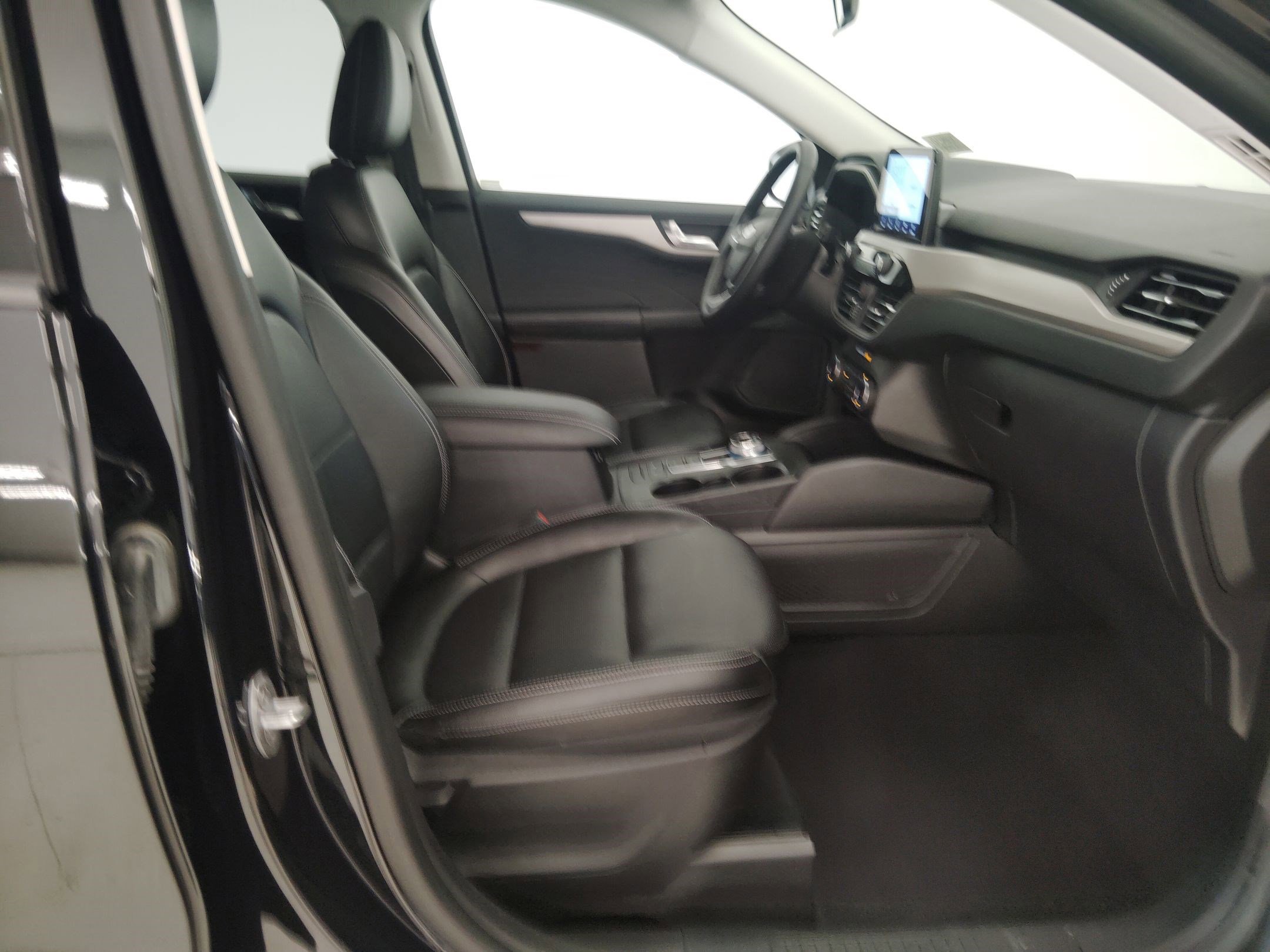 Certified 2022 Ford Escape SEL image 29