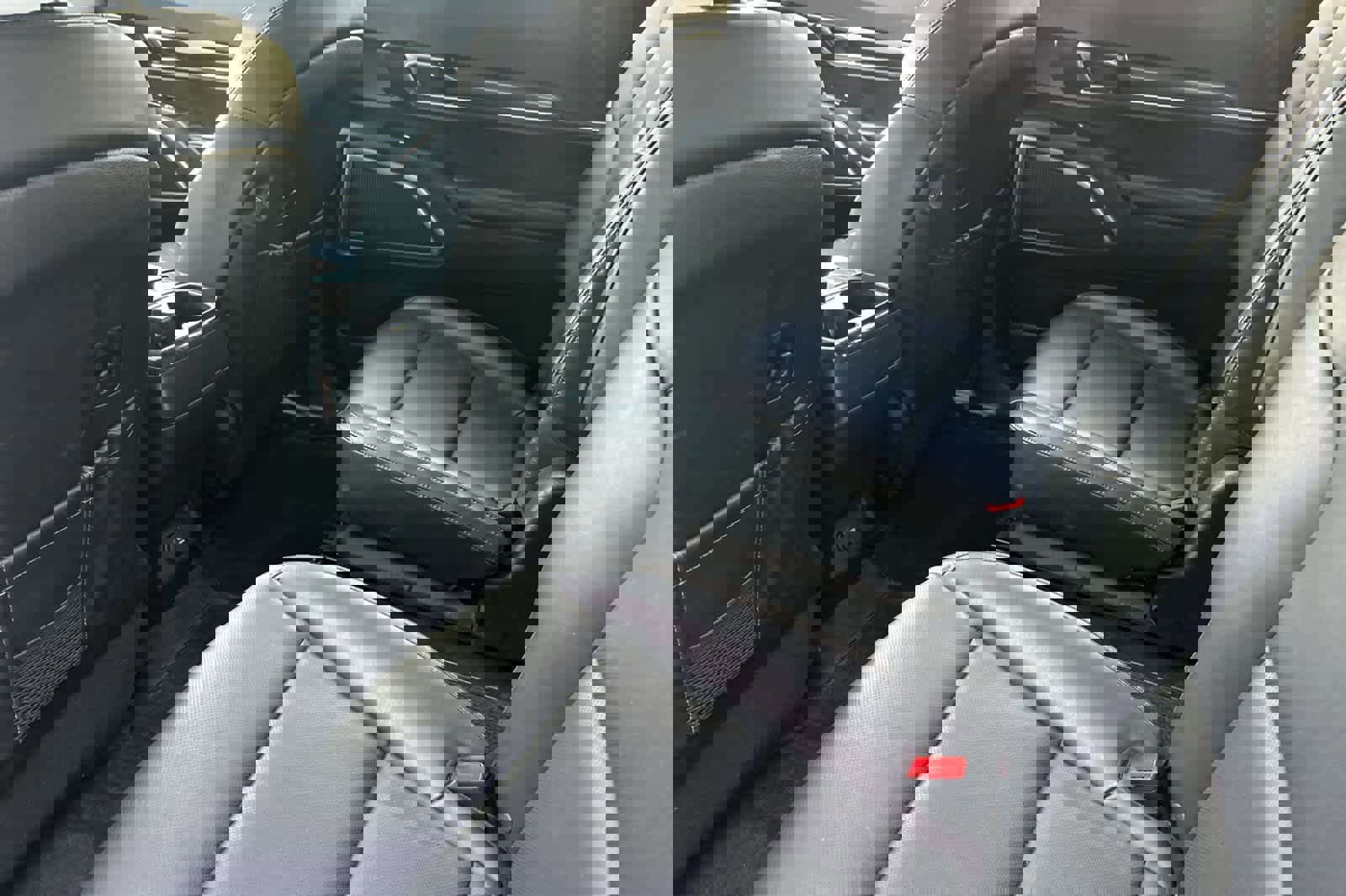 Used 2025 Kia Telluride S image 10