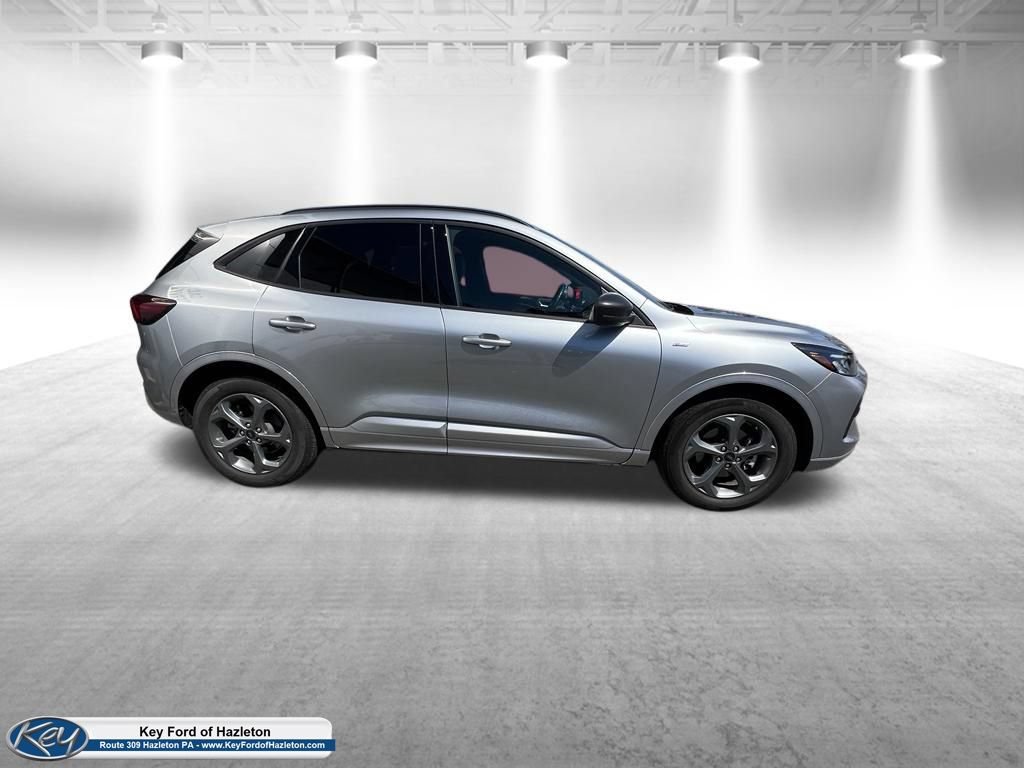 Certified 2024 Ford Escape ST-Line w/ Equipment Group 301A FWD image 5