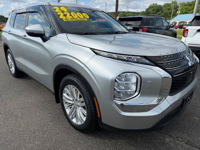 Used 2024 Mitsubishi Outlander ES
