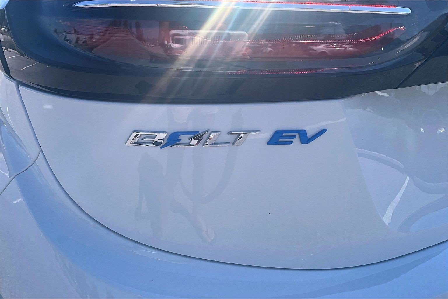 Used 2023 Chevrolet Bolt LT w/ Infotainment Package FWD image 24