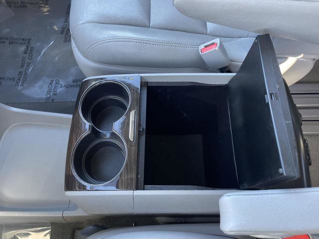 Used 2020 Toyota Sienna XLE image 32