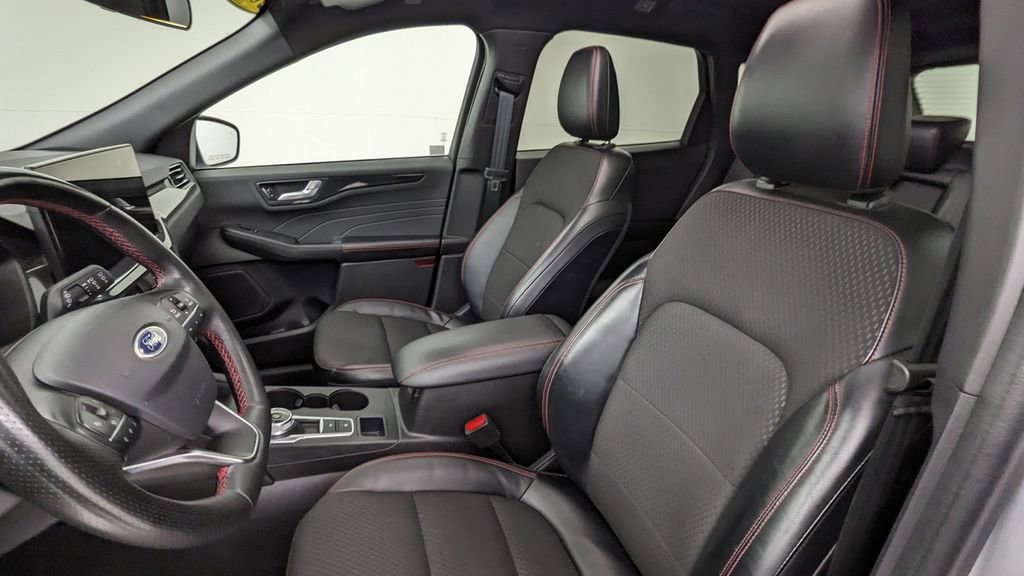 Certified 2023 Ford Escape ST-Line w/ Tech Pack #1 image 2