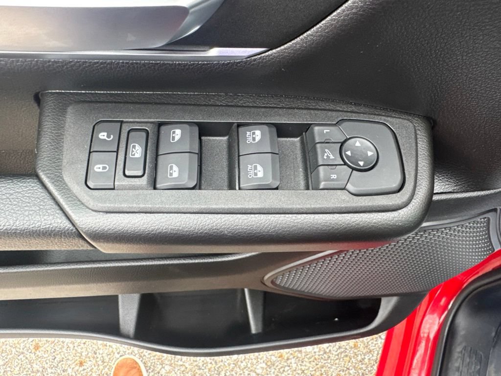 Used 2025 RAM 1500 Big Horn AWD/4WD image 12