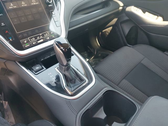 Used 2024 Subaru Outback Premium AWD/4WD image 24