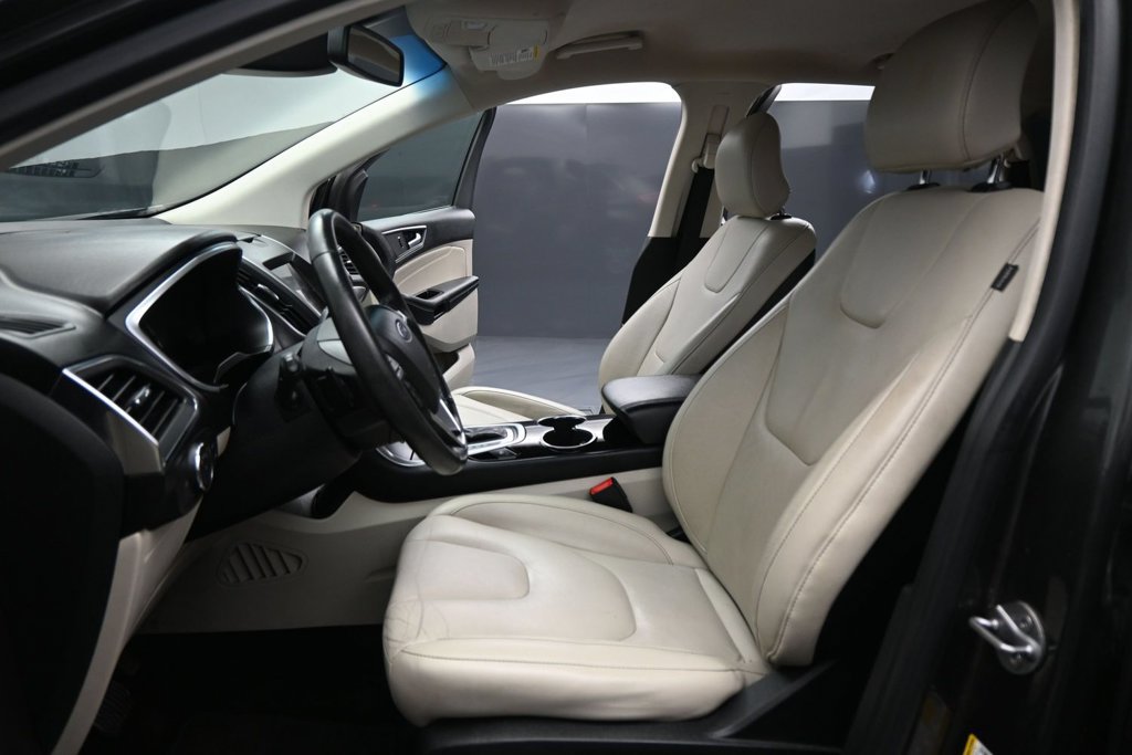 Certified 2018 Ford Edge Titanium w/ Ford Safe & Smart Package FWD image 10