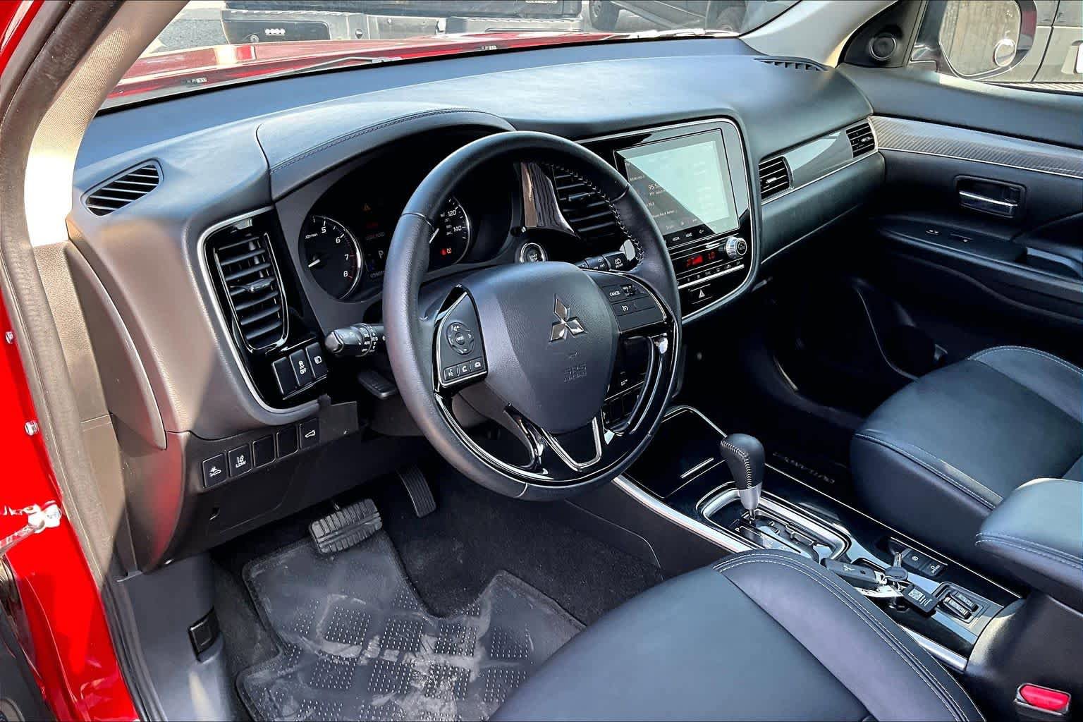 Used 2020 Mitsubishi Outlander SEL FWD image 18