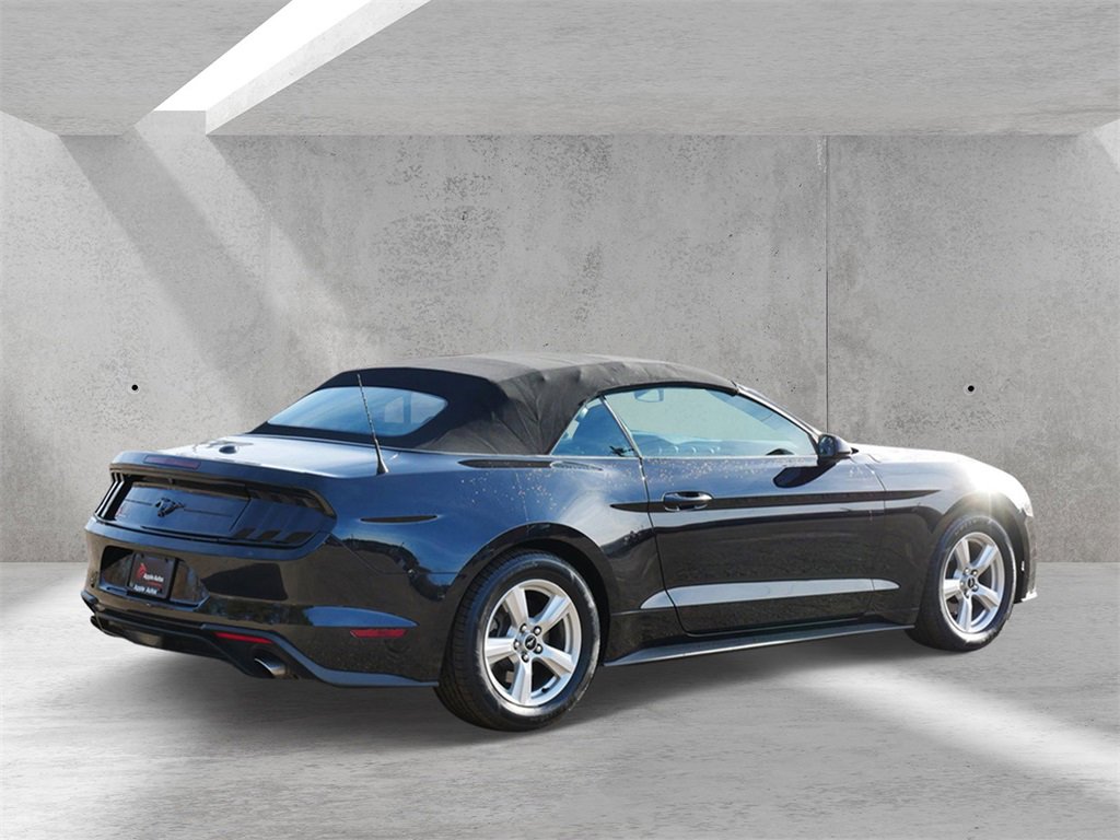 Certified 2019 Ford Mustang Convertible image 3