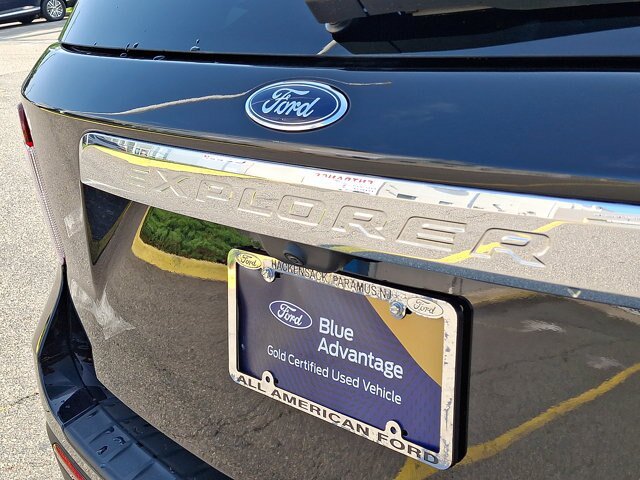 Certified 2023 Ford Explorer XLT w/ Equipment Group 202A AWD/4WD image 16