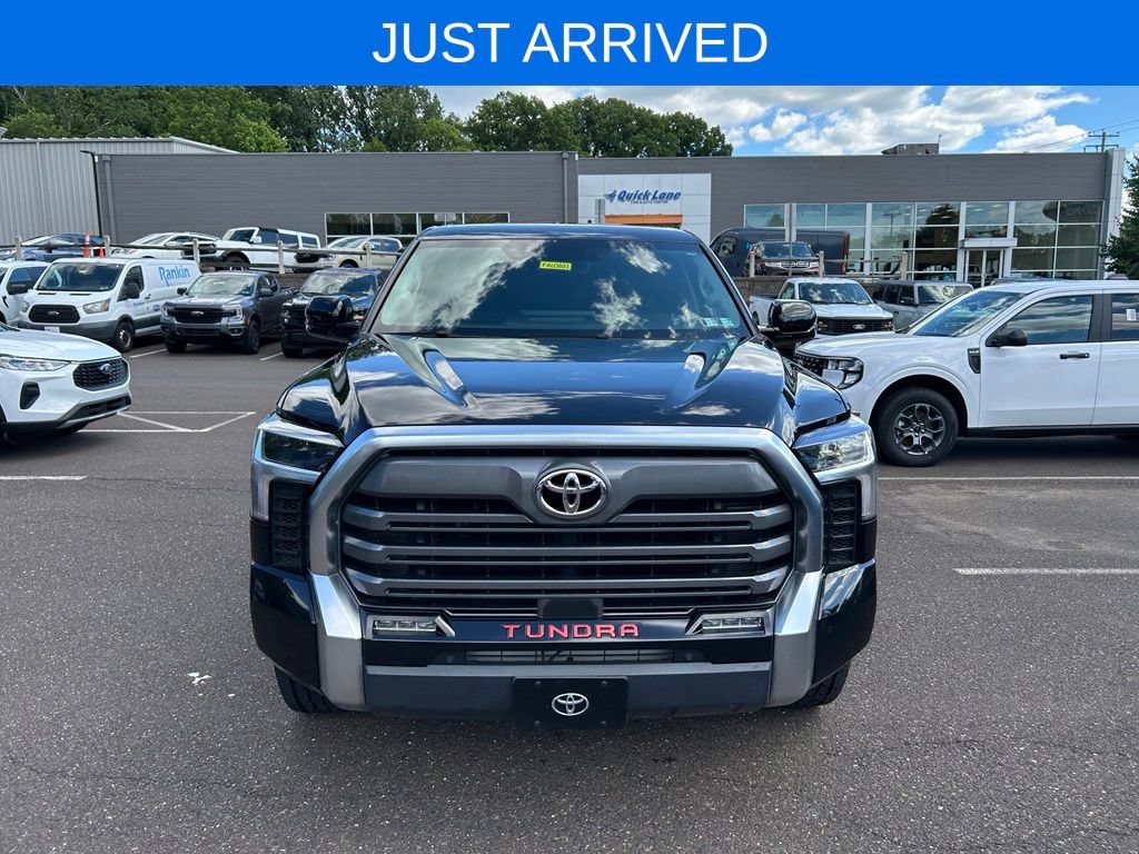 Used 2022 Toyota Tundra Limited w/ Power Package AWD/4WD image 3