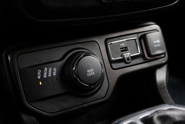 Used 2020 Jeep Renegade Latitude image 27